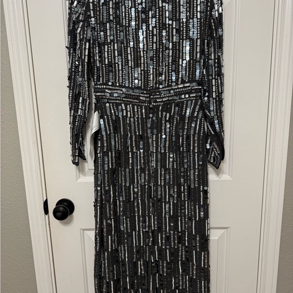 NWT Mac Duggal Embellished Dark Grey Long Sleeve Sheath Dress, size 6 - Picture 6 of 6